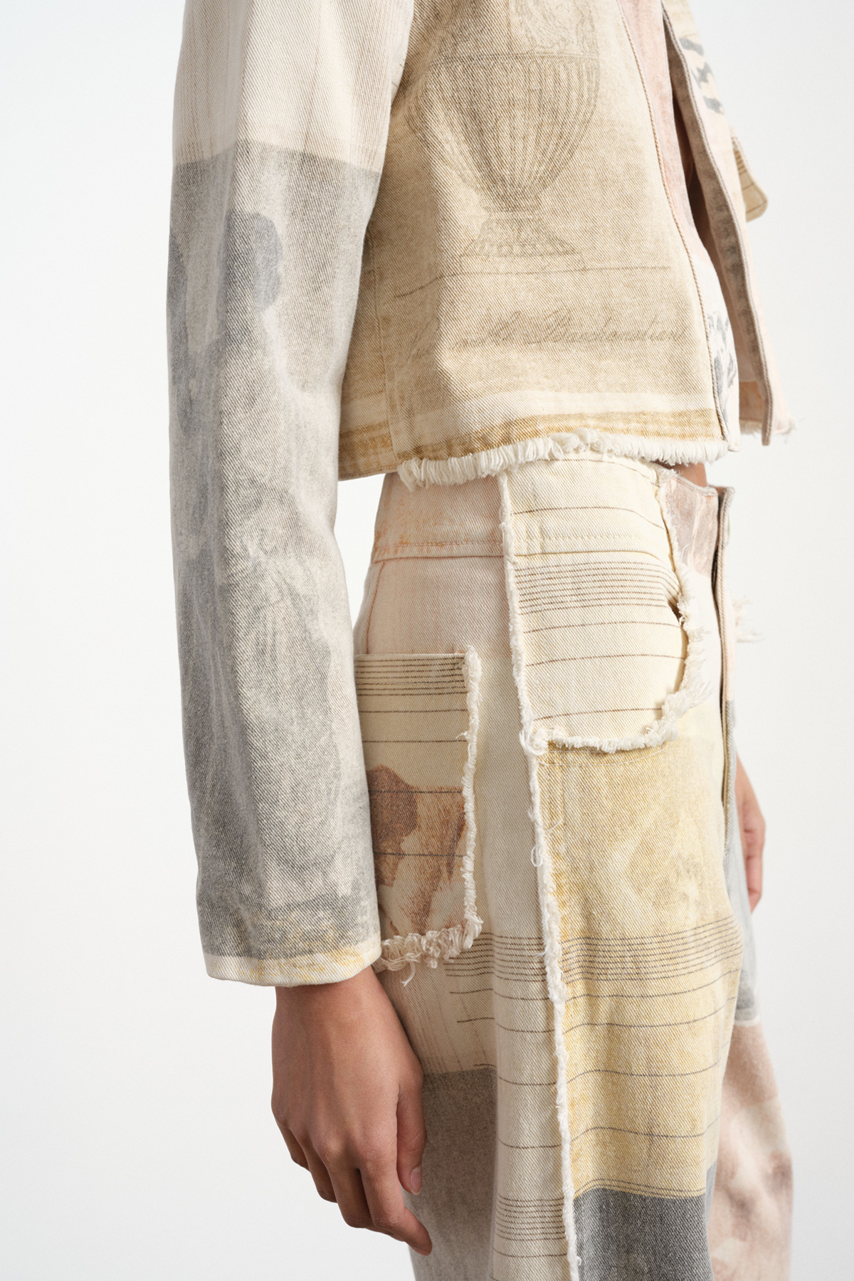 Printed High Waist Jeans