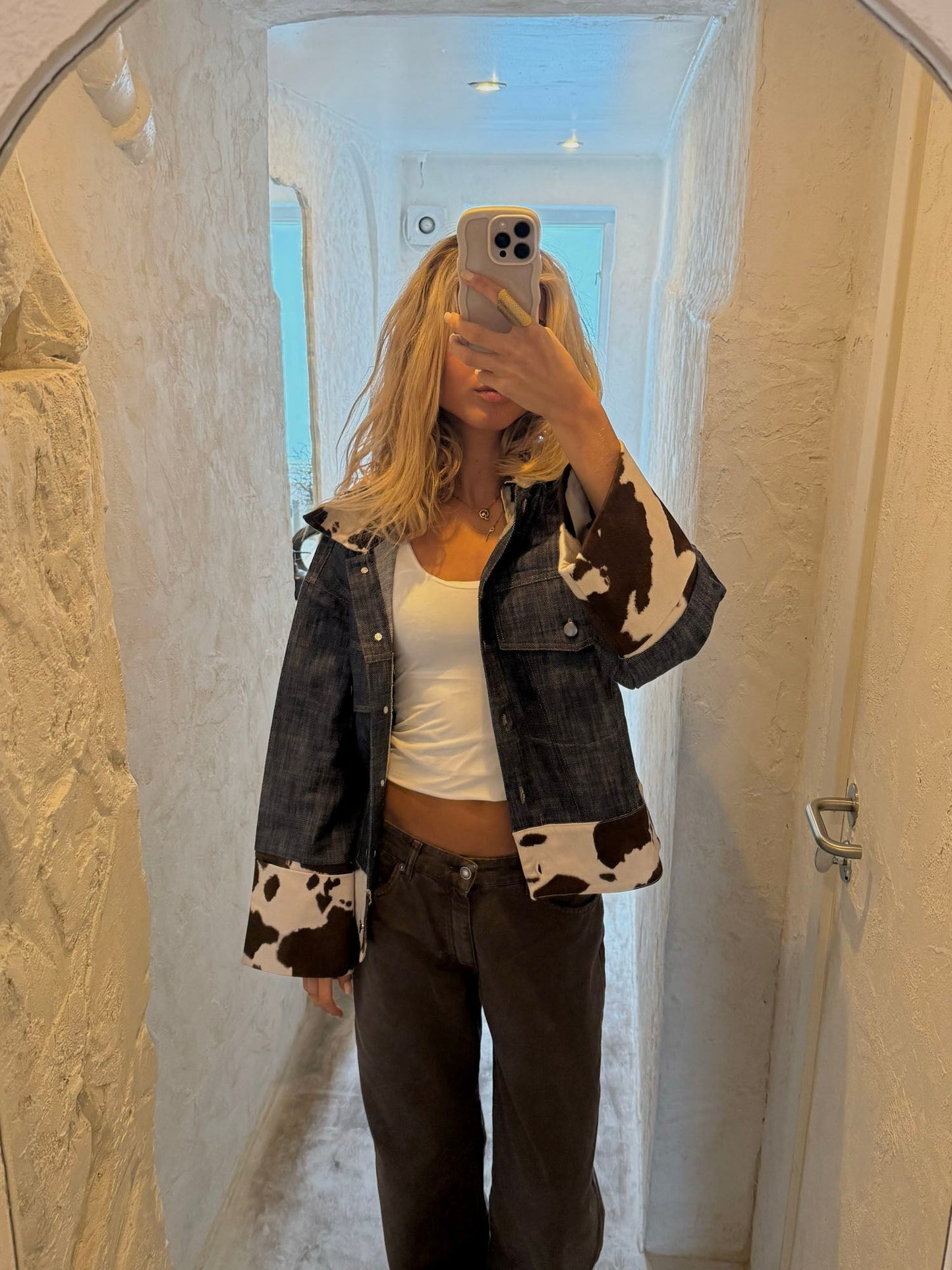Suiva denim jacket with cow print – Blue/brown/white