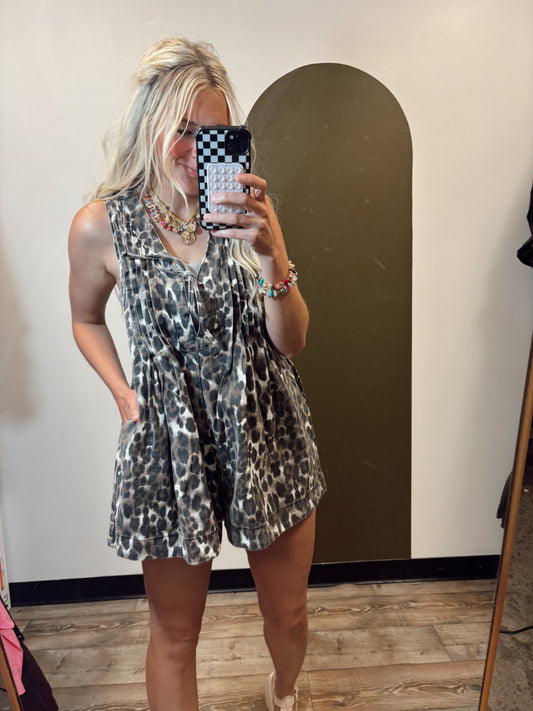 Leopard Print Pleated Jumpsuit