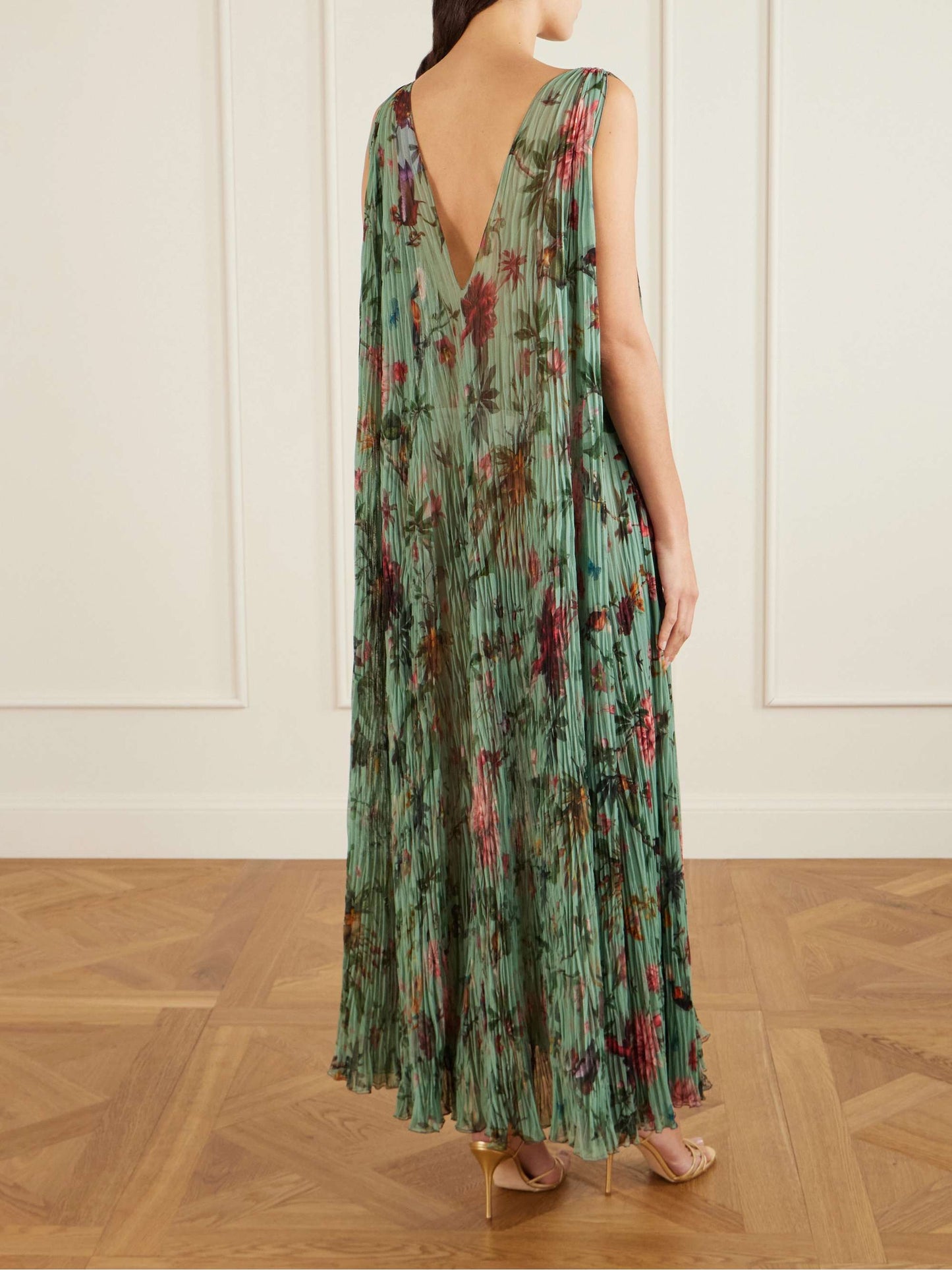 Twirling Floral-Print Plissé-Chiffon Maxi Dress