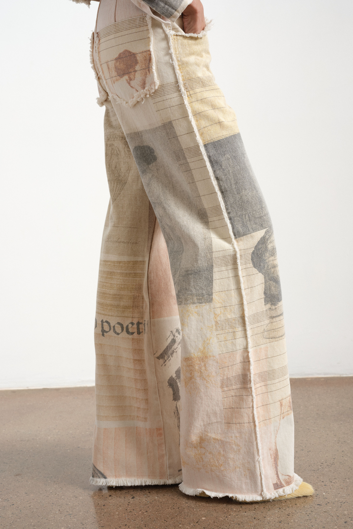 Printed High Waist Jeans