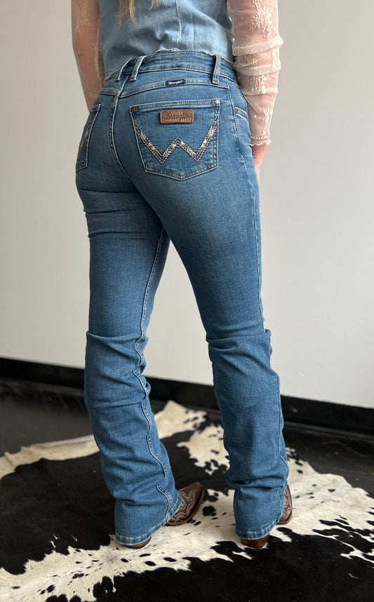 Sale ✨ Wrangler Evie Bootcut Women's Jean