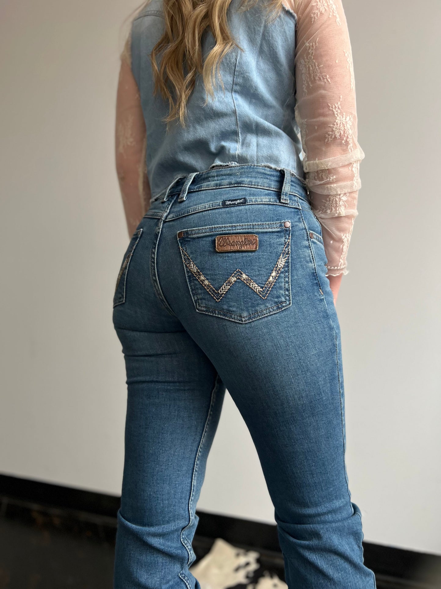 Sale ✨ Wrangler Evie Bootcut Women's Jean